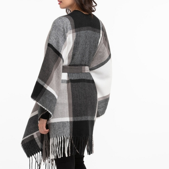 NWOT Ricki's Plaid belted Poncho style Ruana One Size fits all OS - Picture 4 of 6